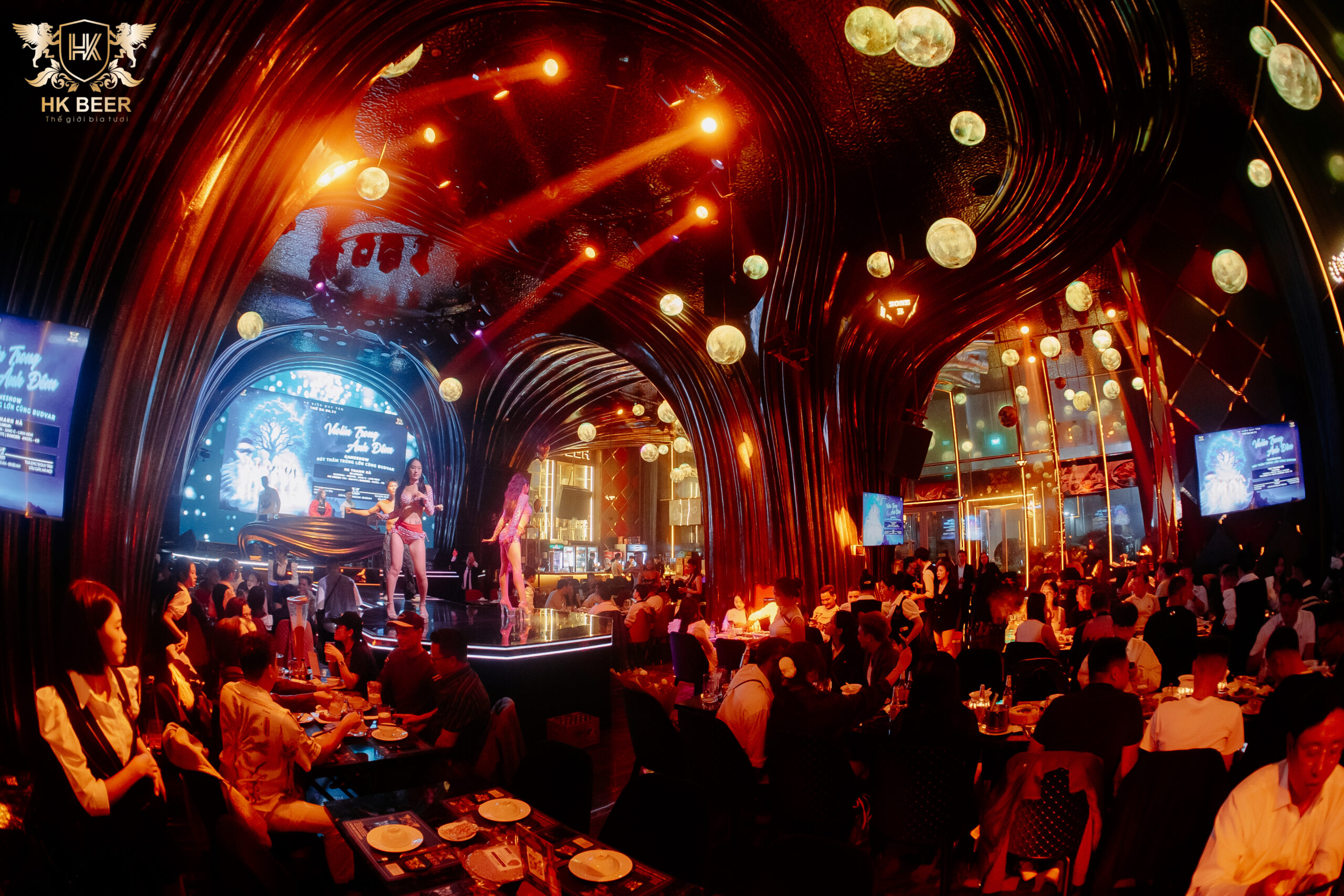 Tiệc cuối năm HK Beer Duy Tân