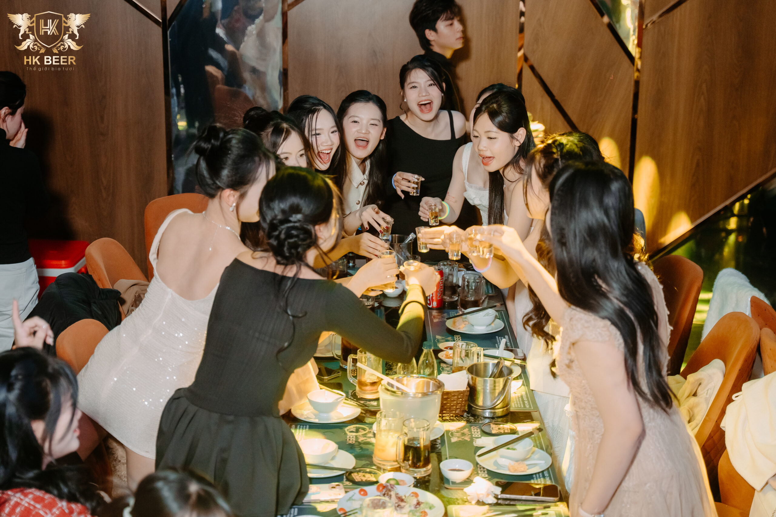 YEP là gì? Hướng dẫn tổ chức tiệc tất niên ấn tượng và ý nghĩa