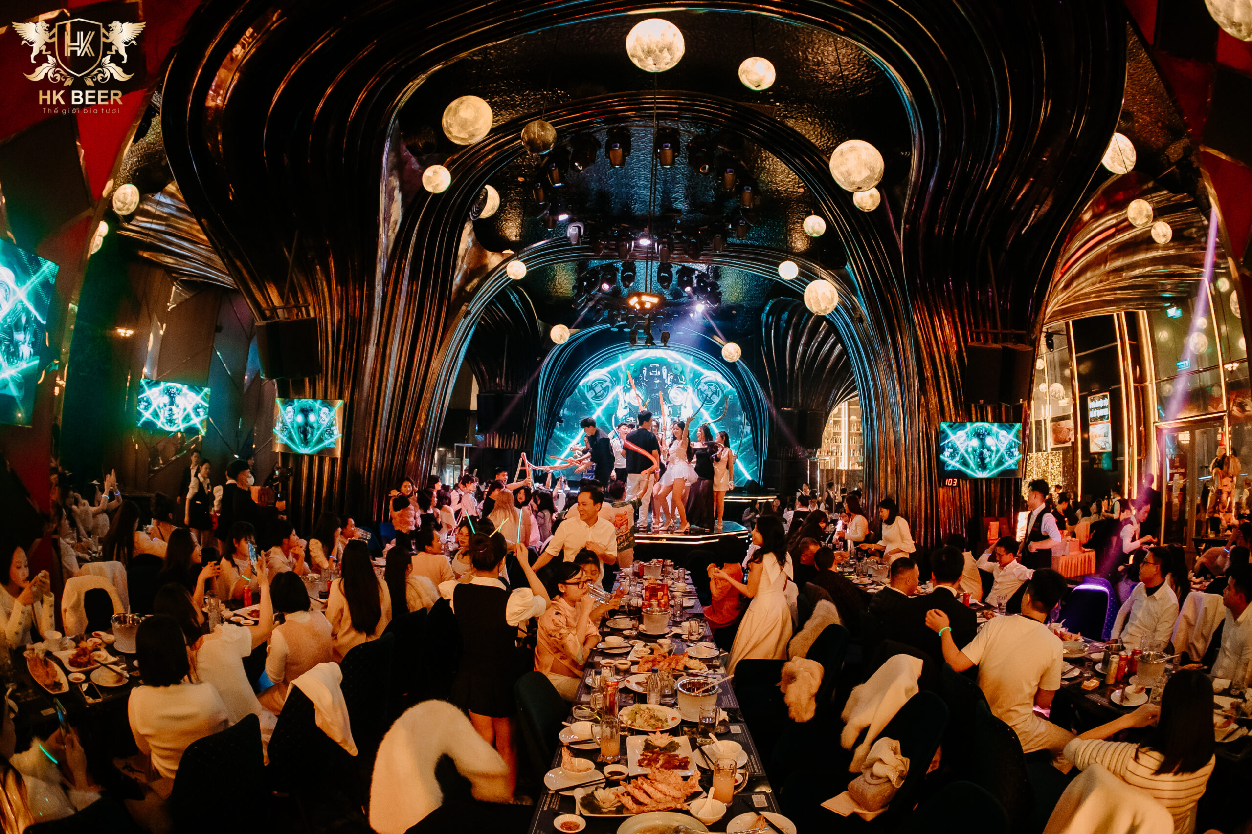 Year End Party x Mialala - HK Beer Duy Tân