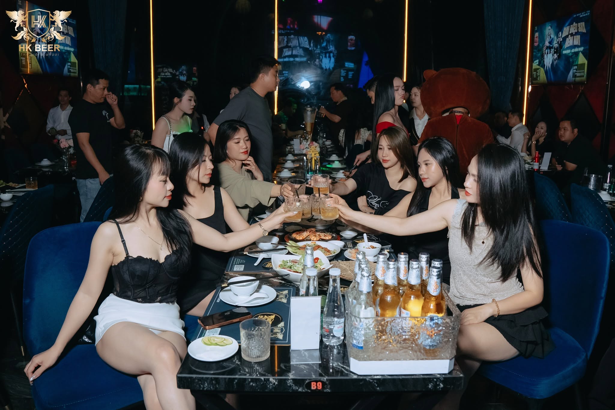 HK Beer Duy Tân – Trải nghiệm Ladies Night cuồng nhiệt mỗi tối thứ 5